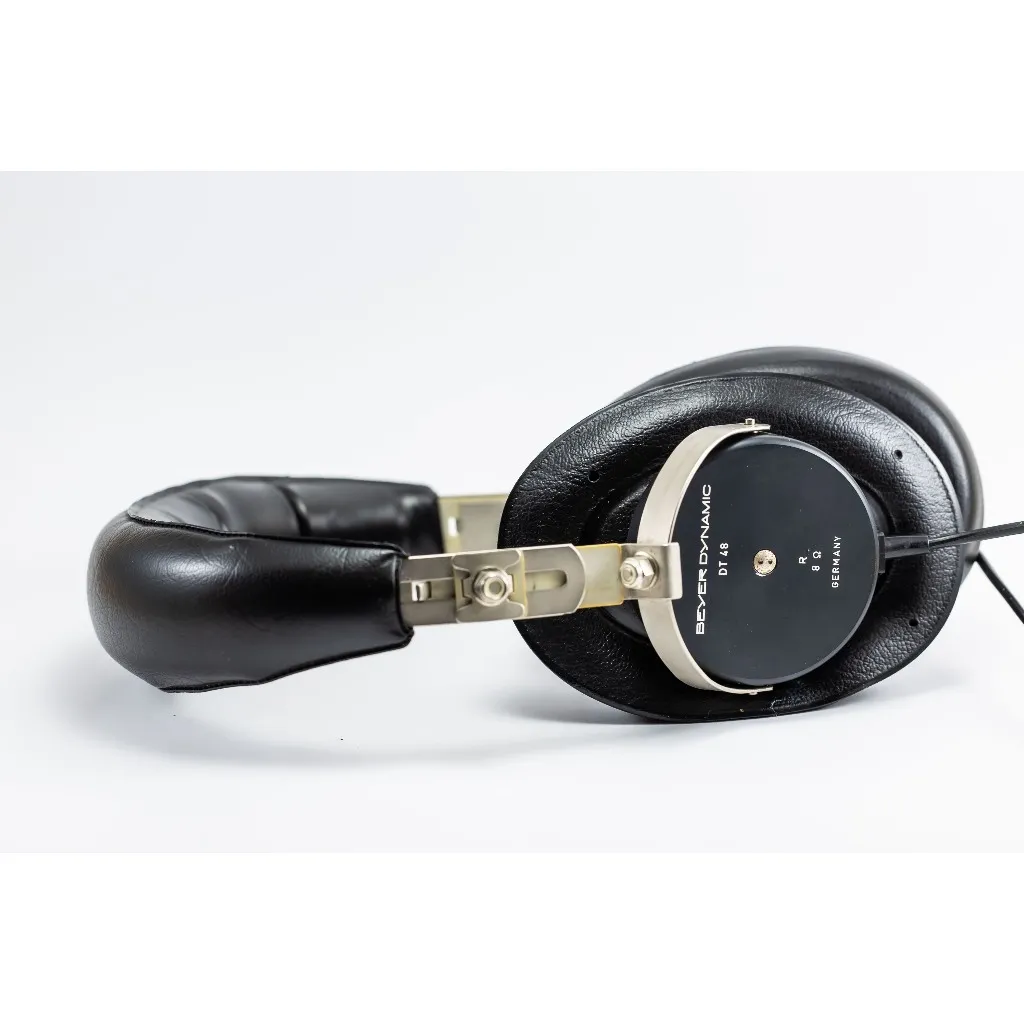 Beyerdynamic DT 48 世界首款動圈耳機